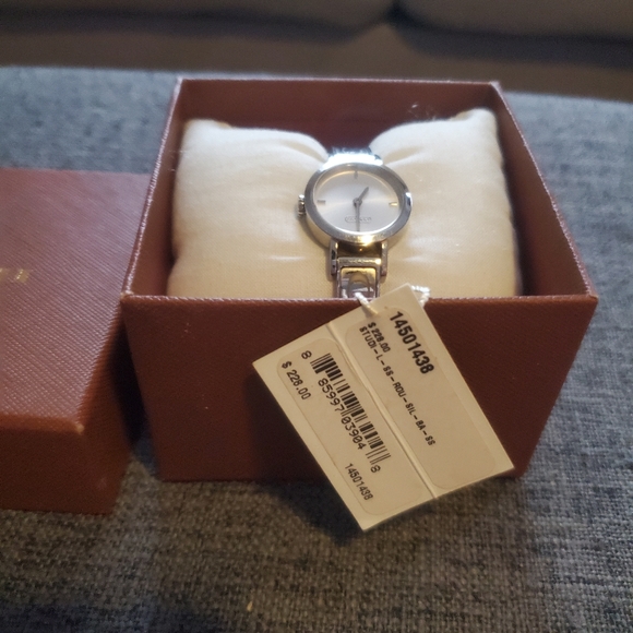 Coach Watch - Picture 2 of 4